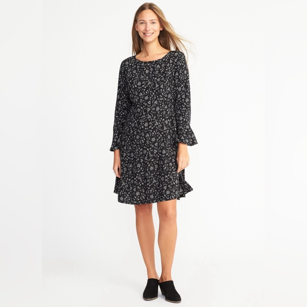 Old Navy Black & White Ornate Floral Fitted Dress